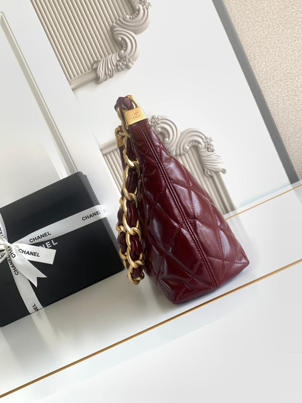 Borsa Hobo CC con catena 35 cm in pelle di agnello rossa 277763 GHW