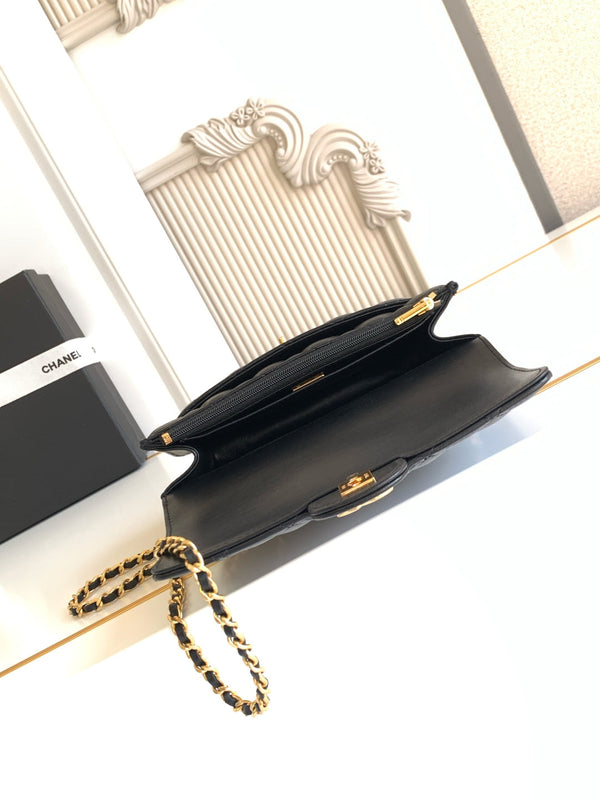 CC Handle Bag 19cm Double C Black Lambskin Gold Hardware