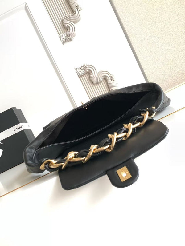 CC 2025 Bag 28cm Black Gold Calfskin