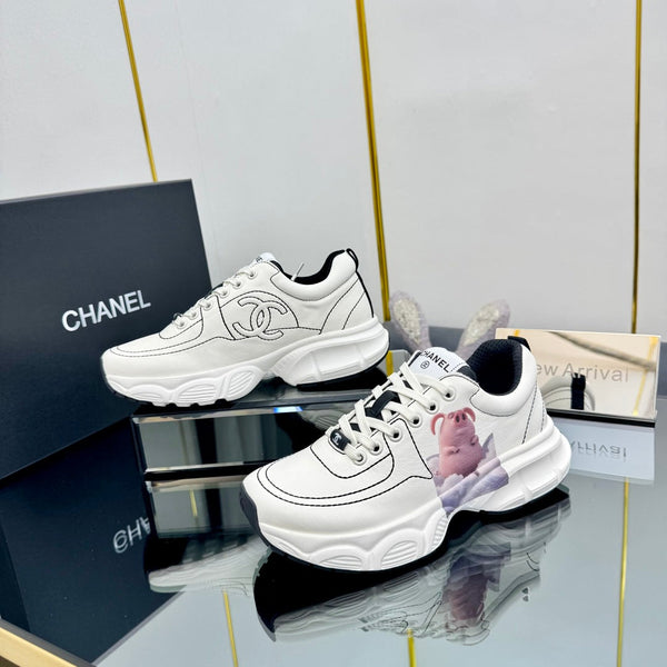 CC Sneaker White with Sticker Cowhide 238627