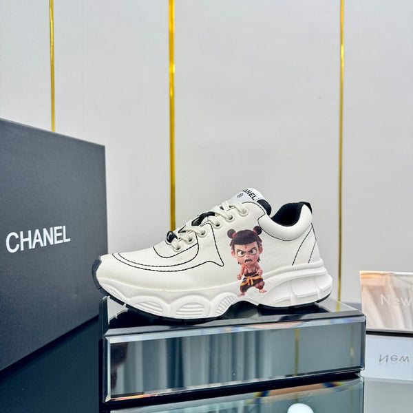 CC Sneaker White with Sticker Cowhide 238629