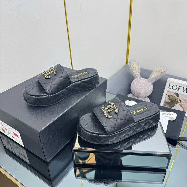 Ciabatta flatform CC 25 in pelle nera 238491