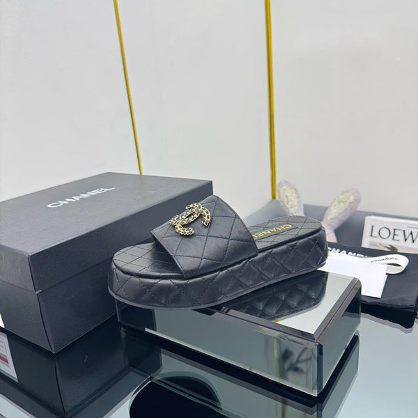 Ciabatta flatform CC 25 in pelle nera 238491