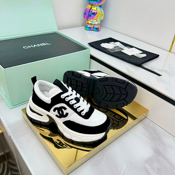 CC 25 Sneaker Black White Cowhide 331171