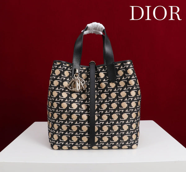 CD Toujours Vertical Medium Bag 24 Diamond Black Beige Leather