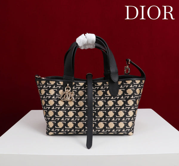 CD Toujours Small Bag 23 Diamond Black Beige Leather 280283