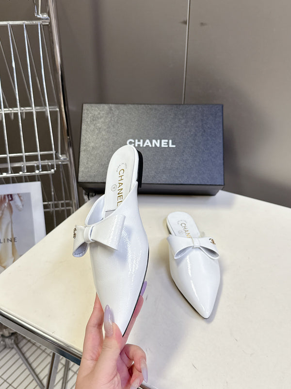 CC 25 Mules White Calfskin Patent Leather 353926