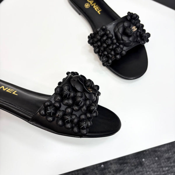 CC 25C Mules Flower Black Calfskin
