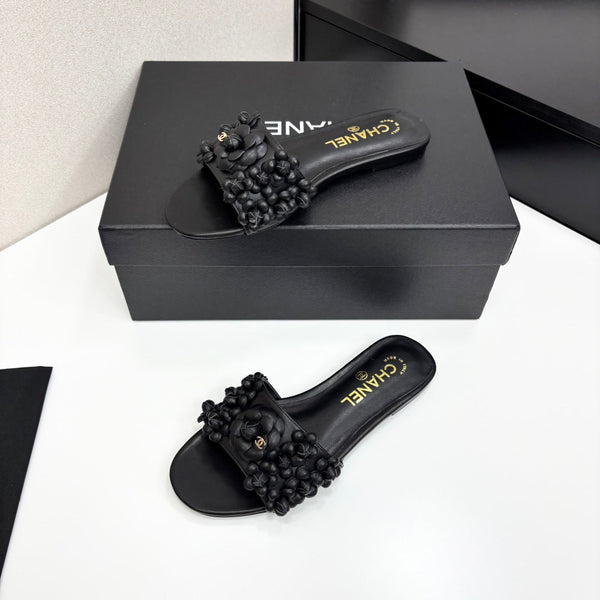 CC 25C Mules Flower Black Calfskin