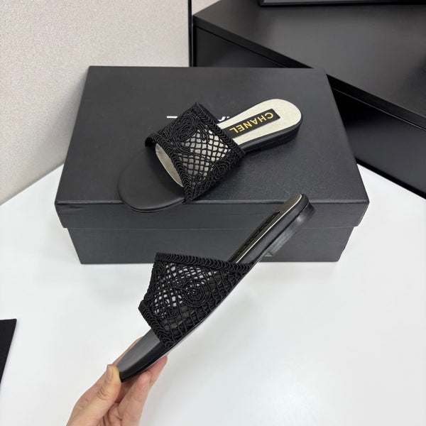 CC 25 Slippers Satin and Sheepskin 270798