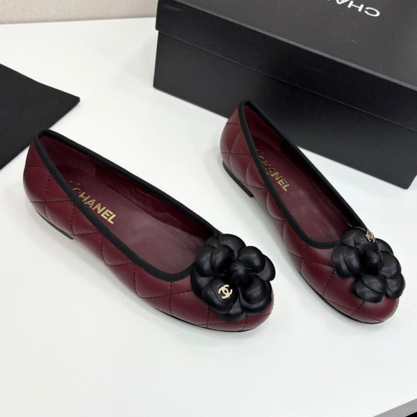CC 25 Ballerina Flower Burgundy Pelle di vitello trapuntata