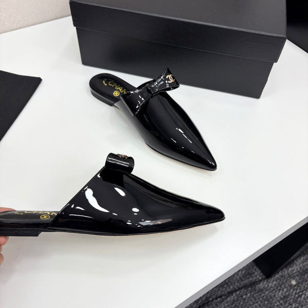 CC 25 Point-Toe Flat Mule Black Patent Calfskin 352472