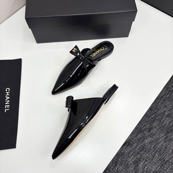 CC 25 Point-Toe Flat Mule Black Patent Calfskin 352472