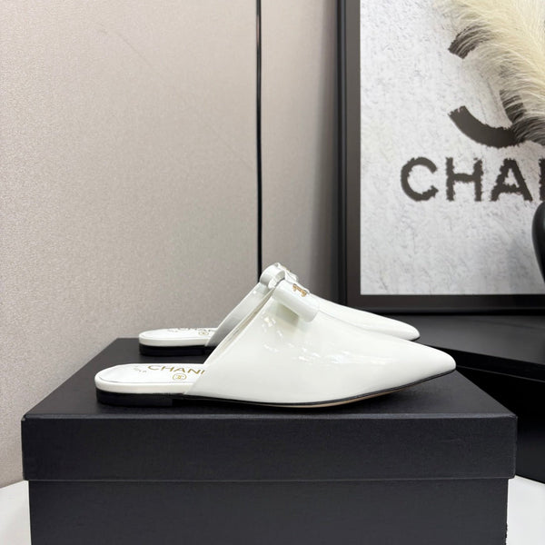 CC 25 Point-Toe Flat Mule White Patent Calfskin 352473