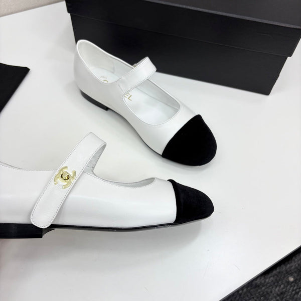 CC 25 Mary Janes In White Sheepskin And Black Grosgrain 352466