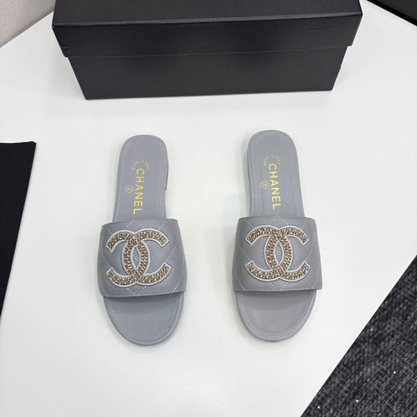 CC 25 Doubble Chain Embroidered Slippers Grey Quilted Sheepskin 352488
