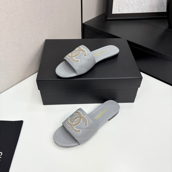 CC 25 Doubble Chain Embroidered Slippers Grey Quilted Sheepskin 352488