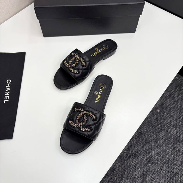 CC 25 Doubble Chain Embroidered Slippers Black Quilted Sheepskin 352490