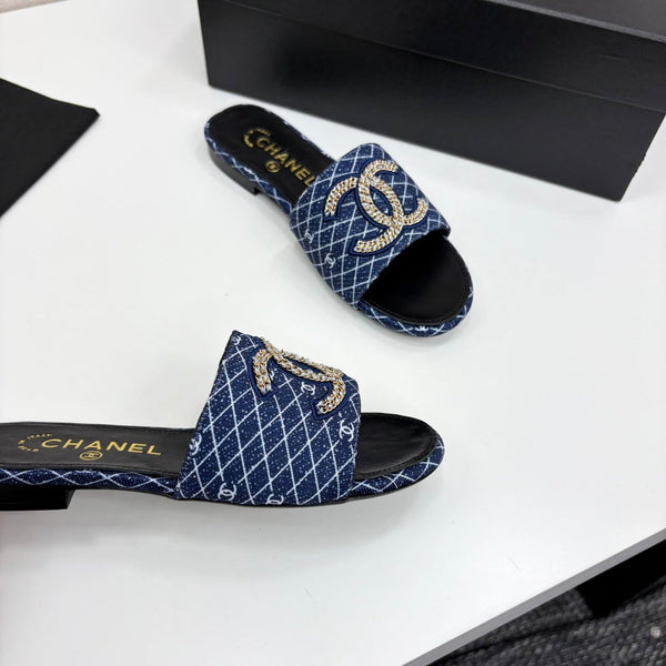 CC 25 Doubble Chain Embroidered Slippers Navy Blue Fabric 352496