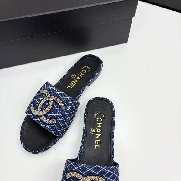 CC 25 Doubble Chain Embroidered Slippers Navy Blue Fabric 352496