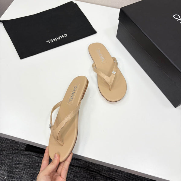 CC Crystal Logo Thong Sandal Beige Sheepskin 352476