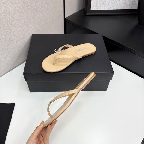 CC Crystal Logo Thong Sandal Beige Sheepskin 352476