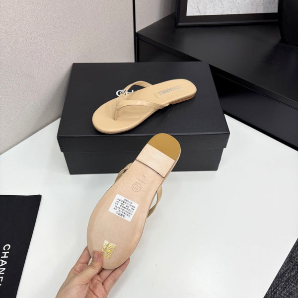 CC Crystal Logo Thong Sandal Beige Sheepskin 352476