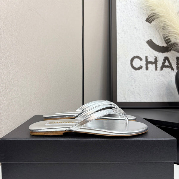 CC Crystal Logo Thong Sandal Silver Metallic Sheepskin 352486