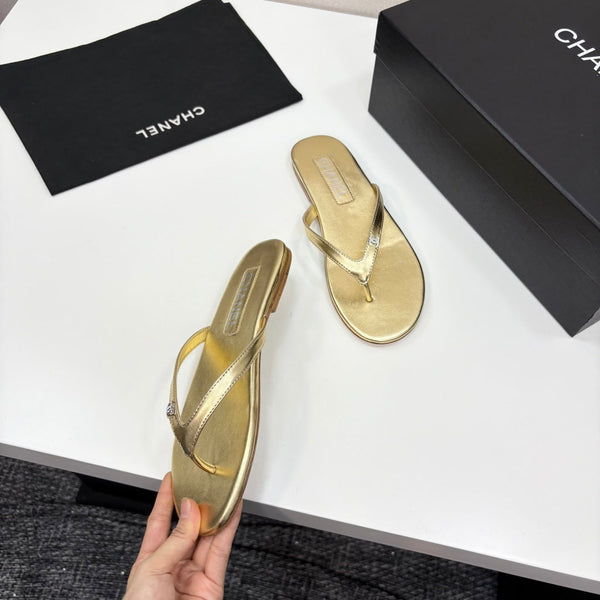 CC Crystal Logo Thong Sandal Gold Metallic Sheepskin 352487