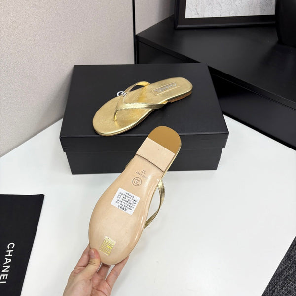 CC Crystal Logo Thong Sandal Gold Metallic Sheepskin 352487
