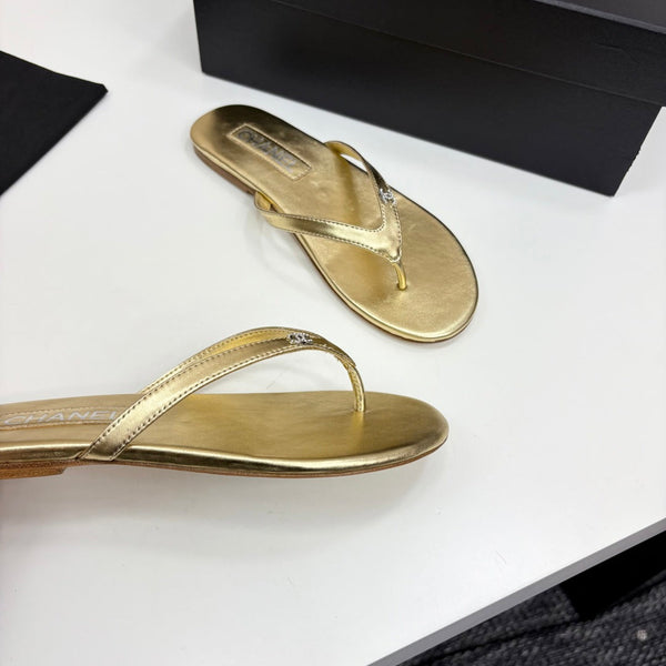 CC Crystal Logo Thong Sandal Gold Metallic Sheepskin 352487