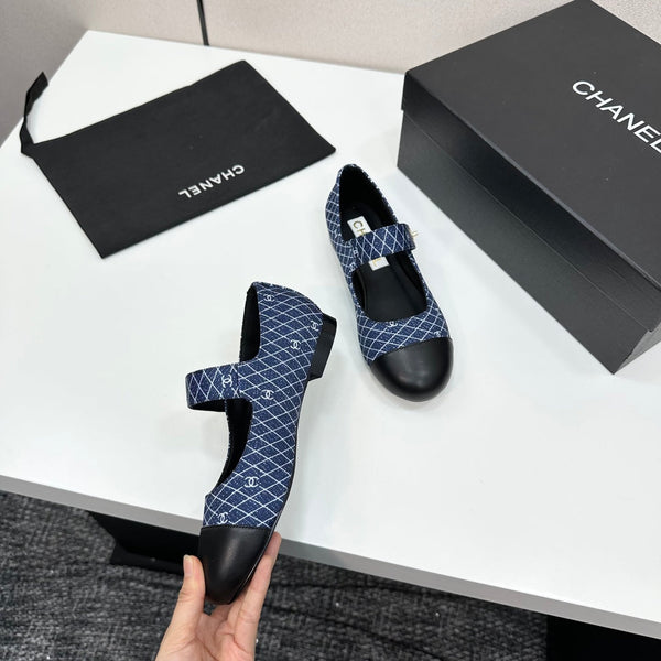 CC25 Mary Janes Navy Blue Fabric And Black Cowhide 352508