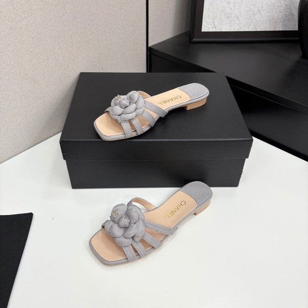 CC 25 Camellia Open Flat Mule Grey Beige Sheepskin And Fabric 368848