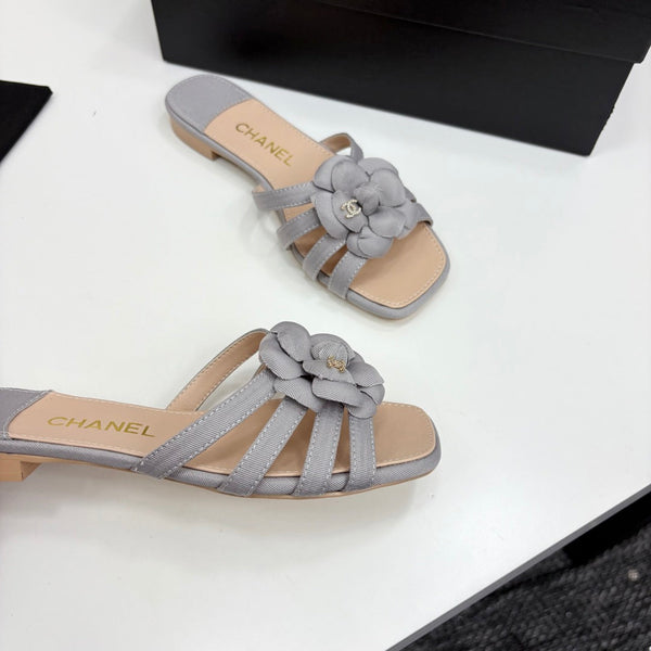 CC 25 Camellia Open Flat Mule Grey Beige Sheepskin And Fabric 368848