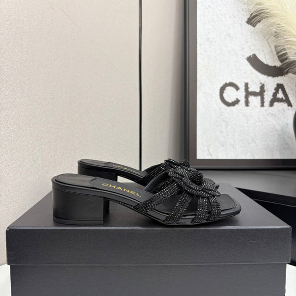 CC 25 Camellia Open Heel Mule Sandals 50mm Black Stone Grain And Sheepskin 368860