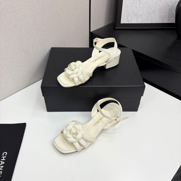 CC 25 Camellia Open Heel Sandals 50mm Ivory Sheepskin And Fabric 368812
