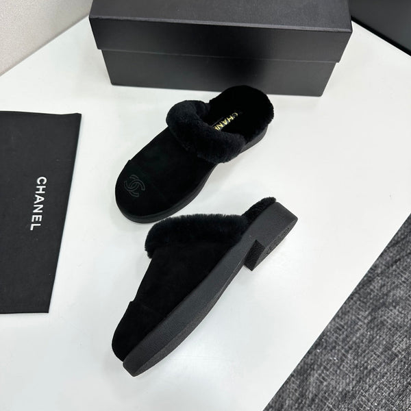 CC furry mule black suede and wool 532575
