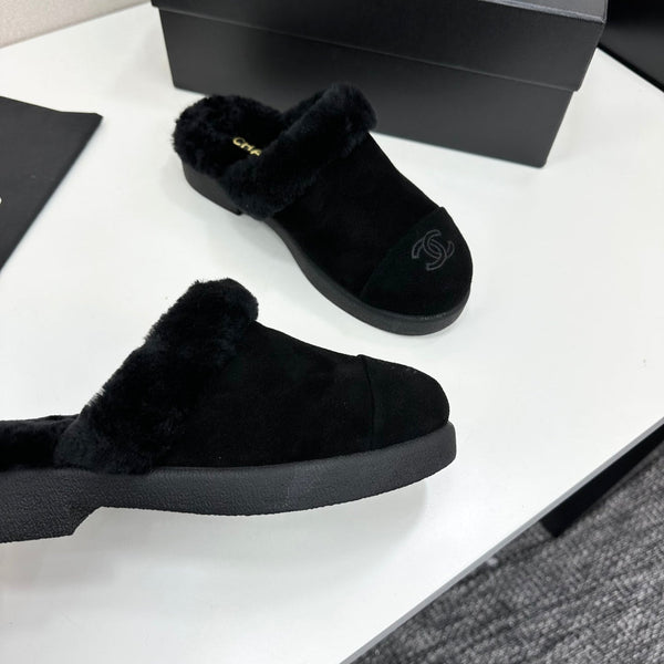 CC furry mule black suede and wool 532575