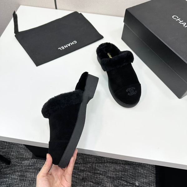 CC furry mule black suede and wool 532575