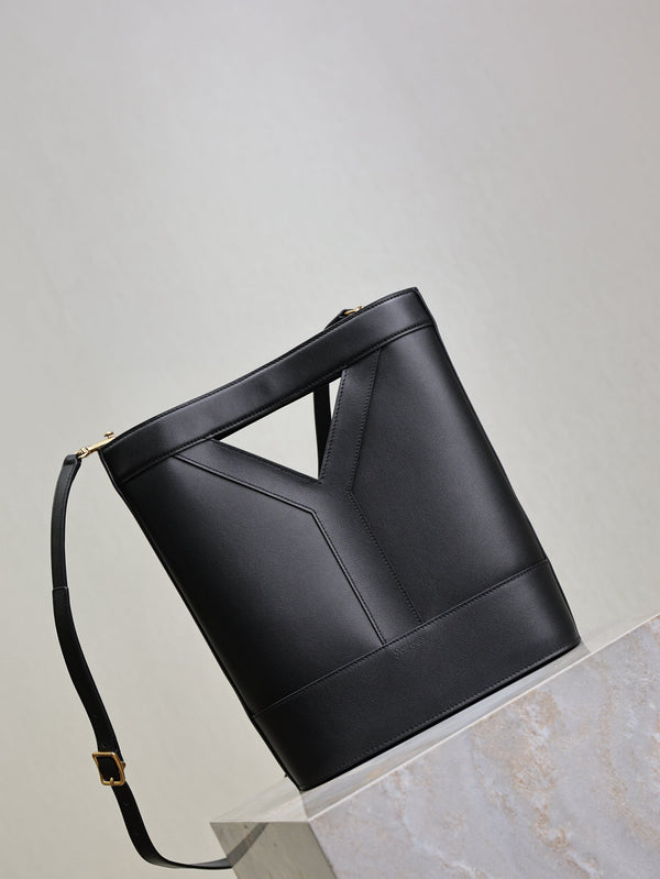 Prada Y Small Bucket 23cm Black Leather