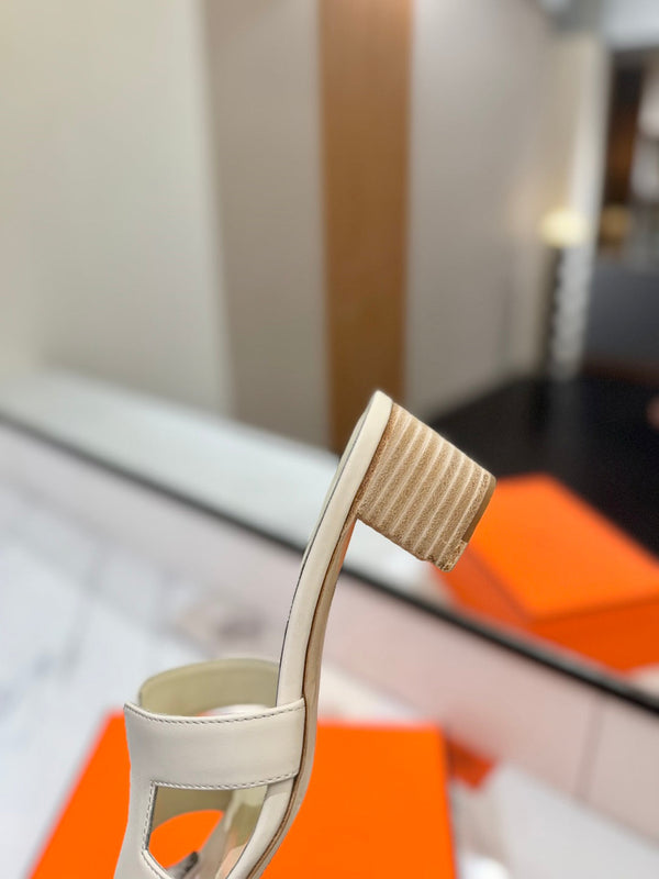 HM Oasis Sandals Pearl Ivory Sheepskin 294836