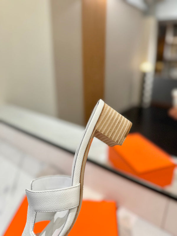 Sandali HM Oasis in pelle di vacchetta bianca 294845