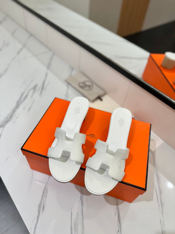 Sandali HM Oasis in pelle di vacchetta bianca 294845