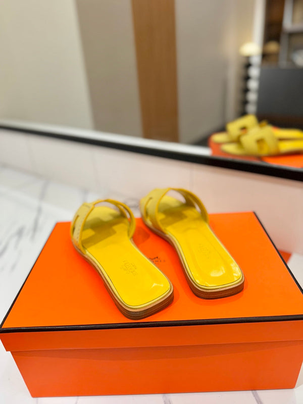 HM Oran Sandal Yellow Perforate Cowhide 294871