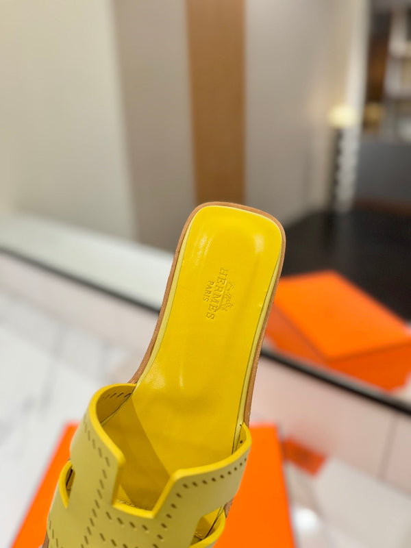 HM Oran Sandal Yellow Perforate Cowhide 294871