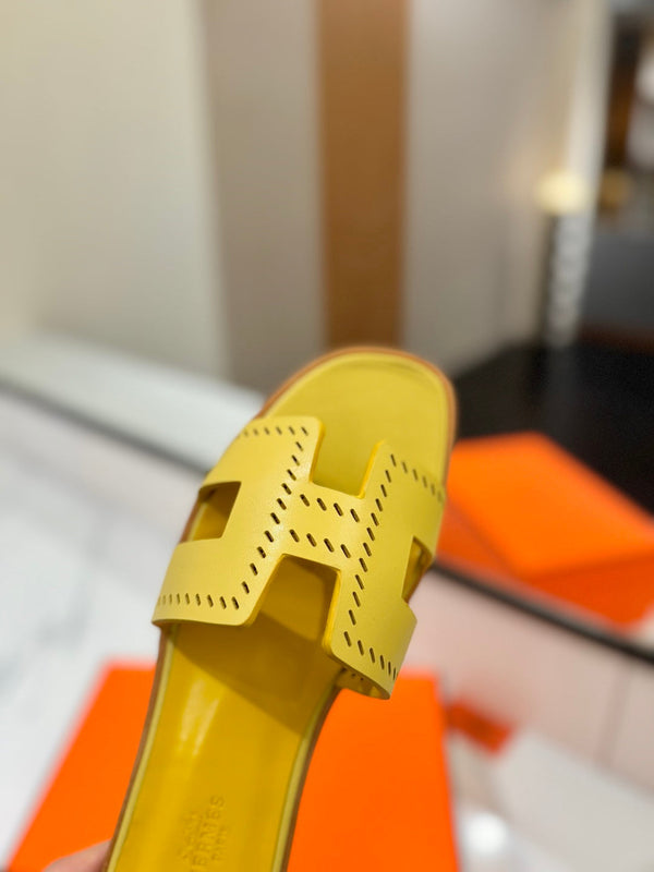 HM Oran Sandal Yellow Perforate Cowhide 294871