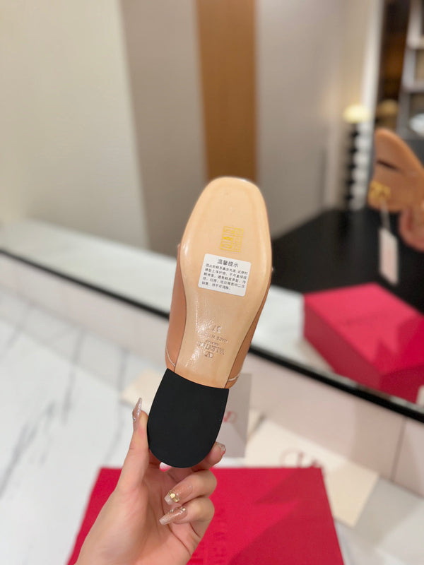 VT 2025 Signature Mule Cantaloupe Calf Leather 295085