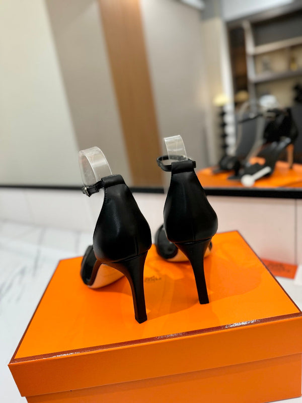 HM Joy 90mm Heeled Sandals Black Flat Cowhide 294917