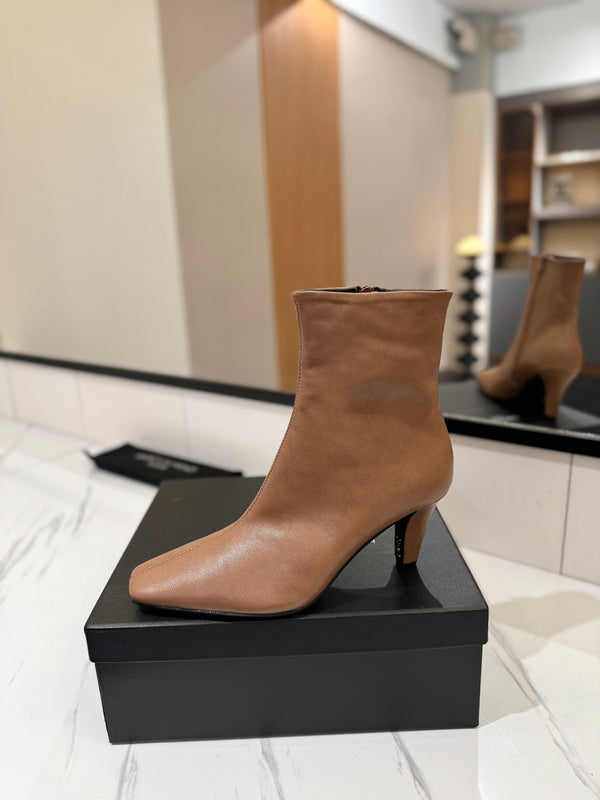YSL 25 High-heeled Boot Light Brown Cowhide 520774