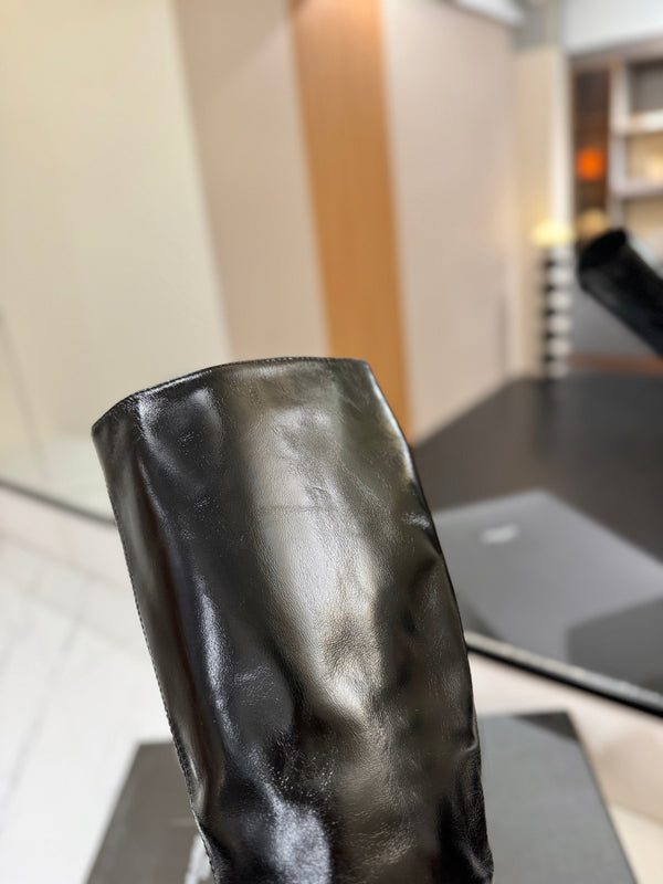 YSL 25 Zipper Sleeve Boot Black Patent Cowhide 520791